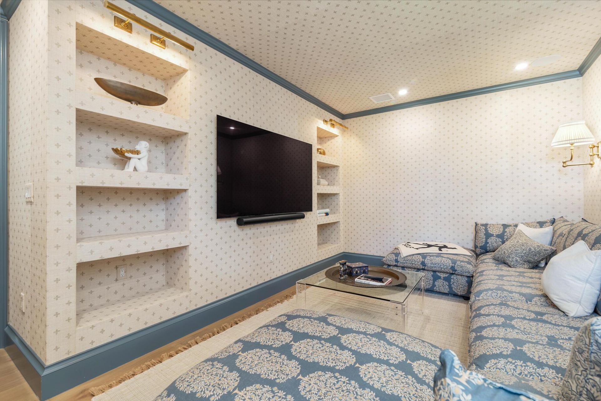 302 E Lakewood Road, West Palm Beach, FL 33405 Photo