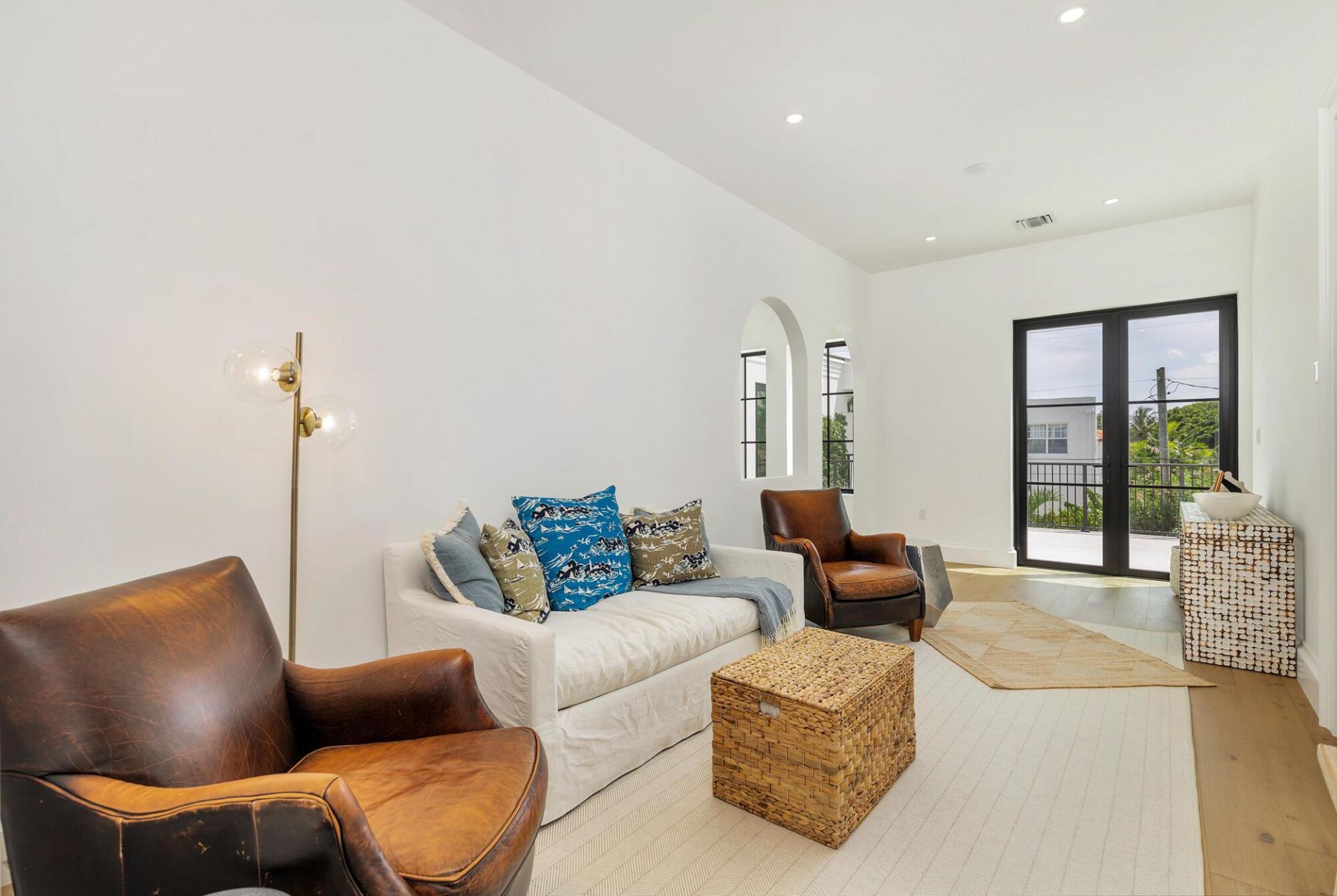 302 E Lakewood Road, West Palm Beach, FL 33405 Photo