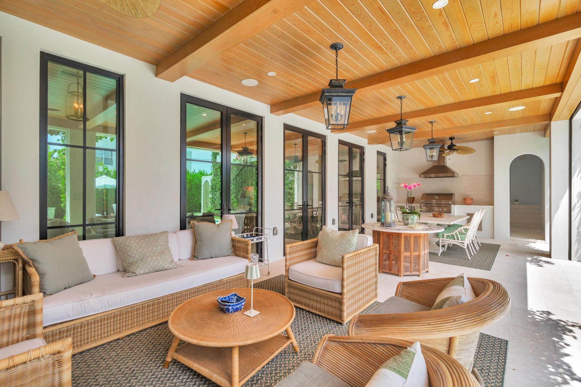 302 E Lakewood Road, West Palm Beach, FL 33405 Photo