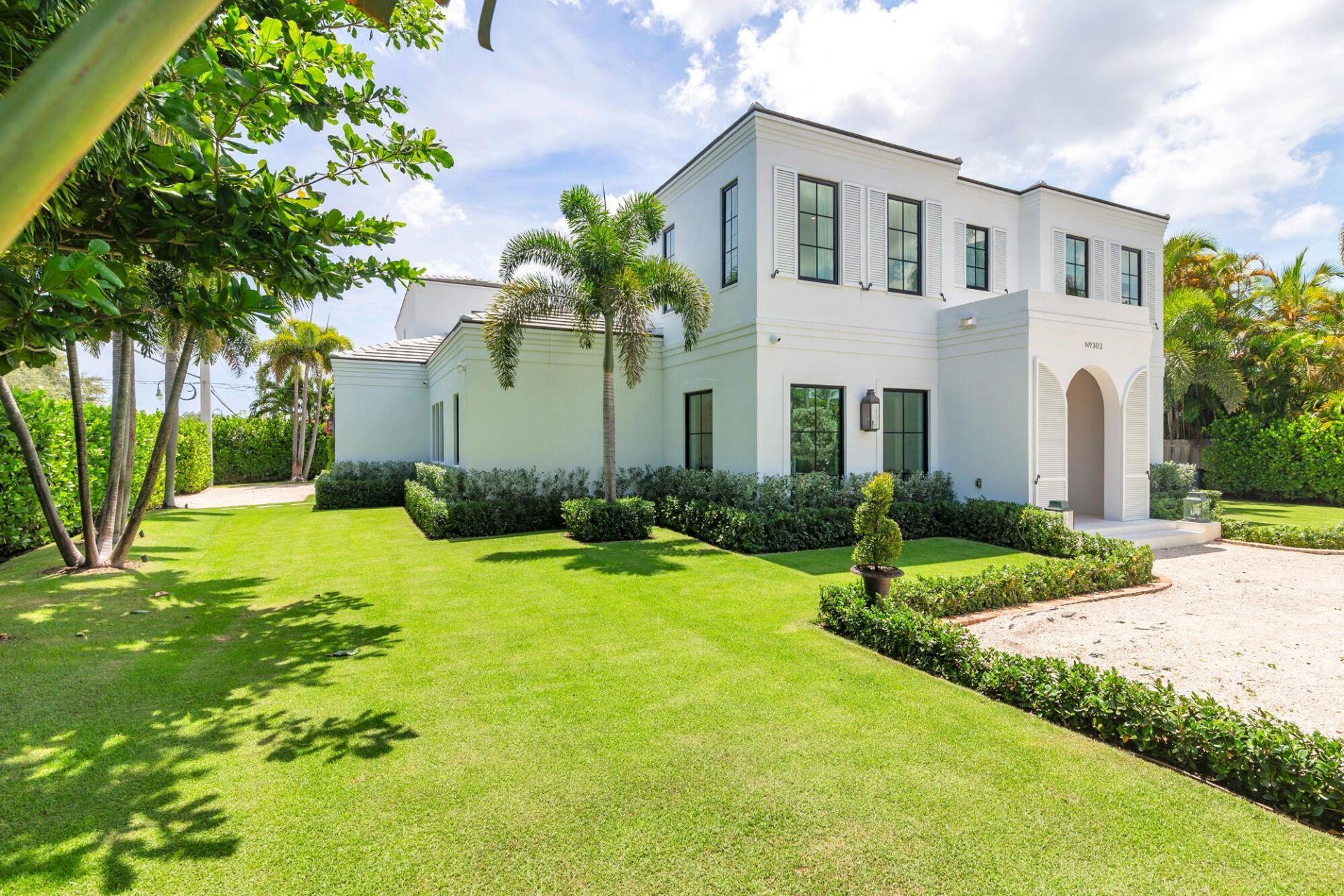 302 E Lakewood Road, West Palm Beach, FL 33405 Photo