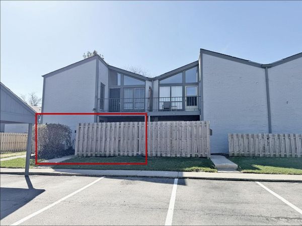 4710 Charecote Lane, Unit D, Columbus, OH 43220