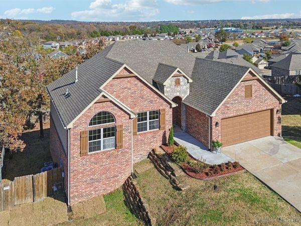 1515 Emily Circle, Sapulpa, OK 74066