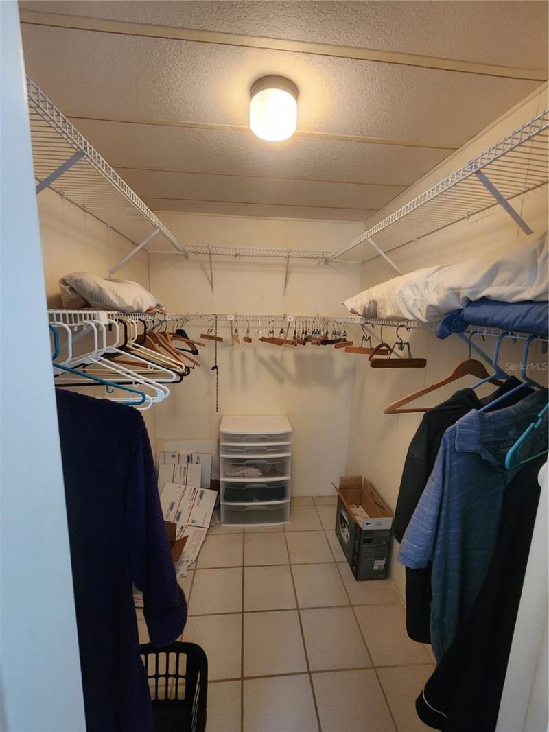 808 53rd Avenue E, Unit 301, Bradenton, FL 34203 Photo