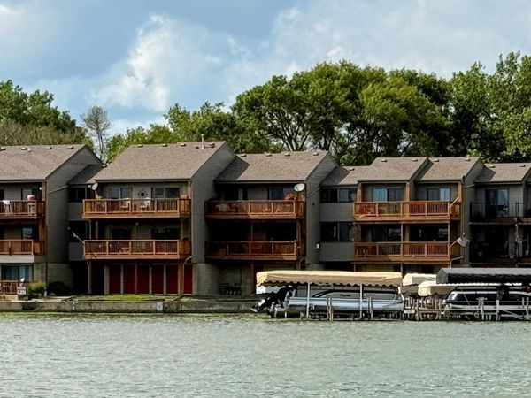 414 E Lake Street, Unit 8, Ventura, IA 50482