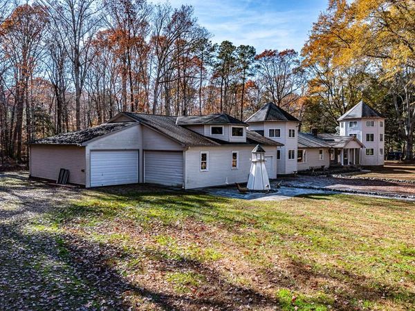 1741 Taylors Creek Road, WEEMS, VA 22576