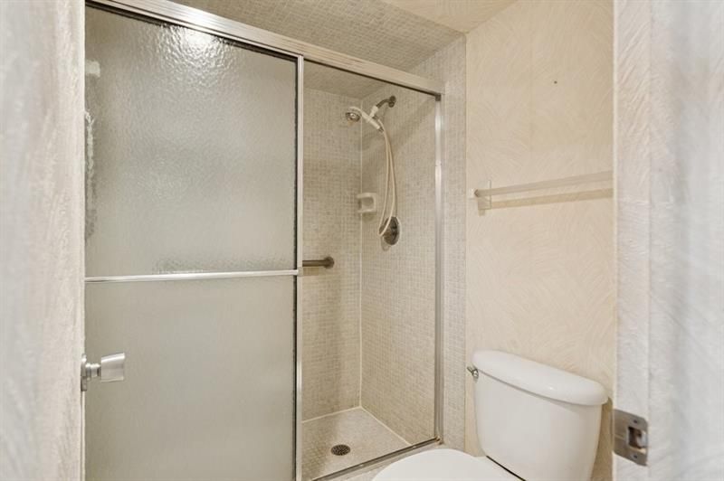 3960 Oaks Clubhouse Drive, Unit 502, Pompano Beach, FL 33069 Photo