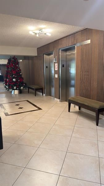 3960 Oaks Clubhouse Drive, Unit 502, Pompano Beach, FL 33069 Photo