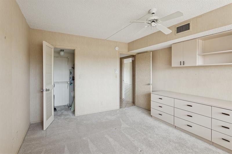 3960 Oaks Clubhouse Drive, Unit 502, Pompano Beach, FL 33069 Photo