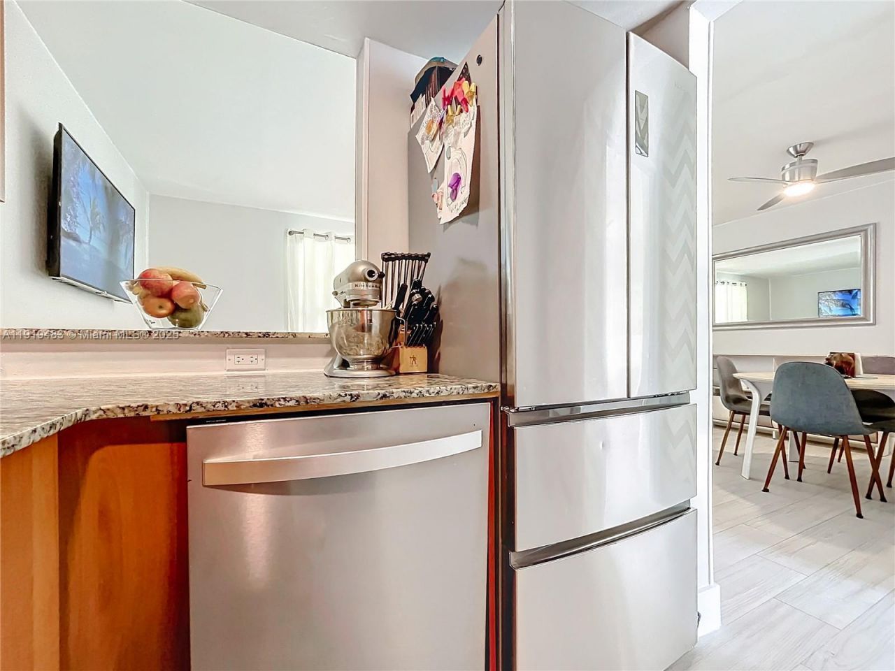 651 NE 60th St, Unit 12, Miami, FL 33137 Photo