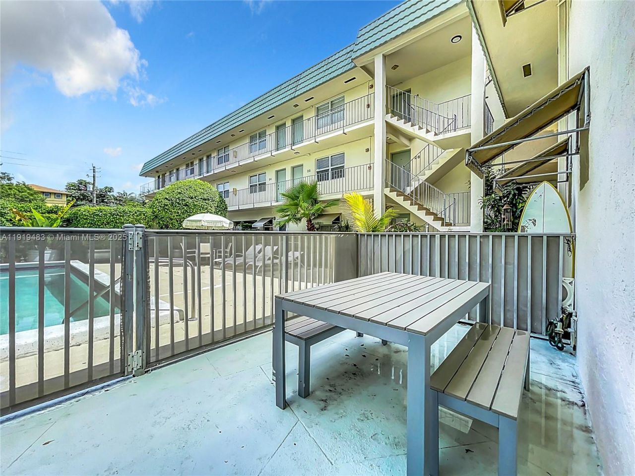 651 NE 60th St, Unit 12, Miami, FL 33137 Photo