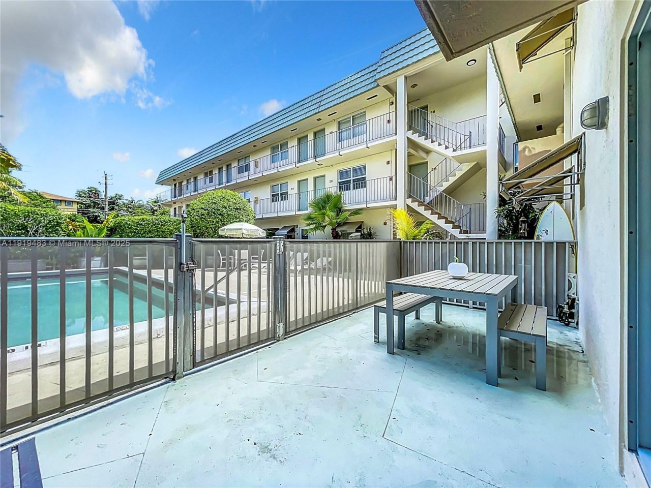 651 NE 60th St, Unit 12, Miami, FL 33137 Photo