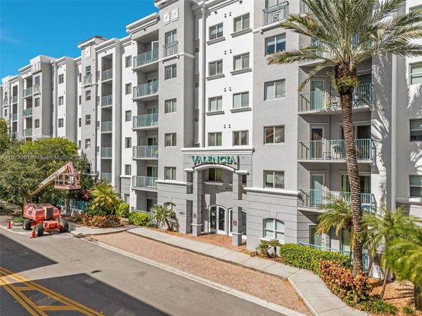 6001 SW 70th St, Unit 643, South Miami, FL 33143