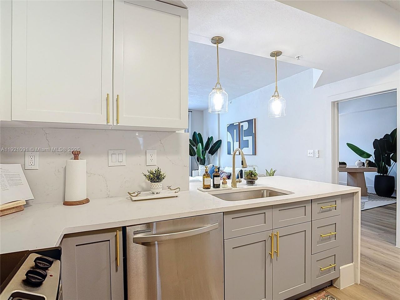 6001 SW 70th St, Unit 643, South Miami, FL 33143 Photo