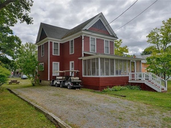 42904 United States Ave, Thousand Island Park, NY 13692