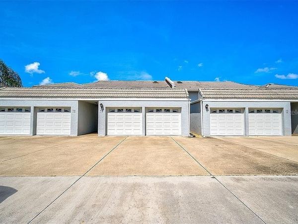 1041 CAPRI ISLES BOULEVARD, Unit 219, VENICE, FL 34292