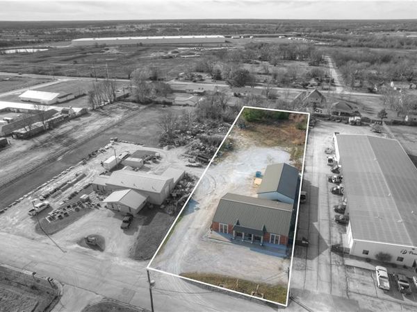 2307 Missouri Avenue, Carthage, MO 64836