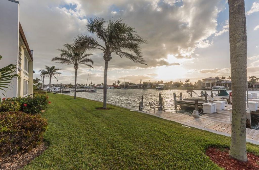 1315 Bayshore Drive, Unit 204, Fort Pierce, FL 34949 Photo