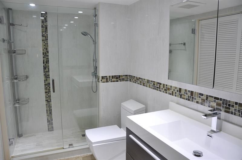 19707 Turnberry Way, Unit 8L, Miami, FL 33180 Photo