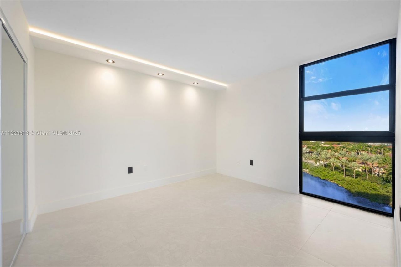 20505 E Country Club Dr, Unit 1133, Aventura, FL 33180 Photo