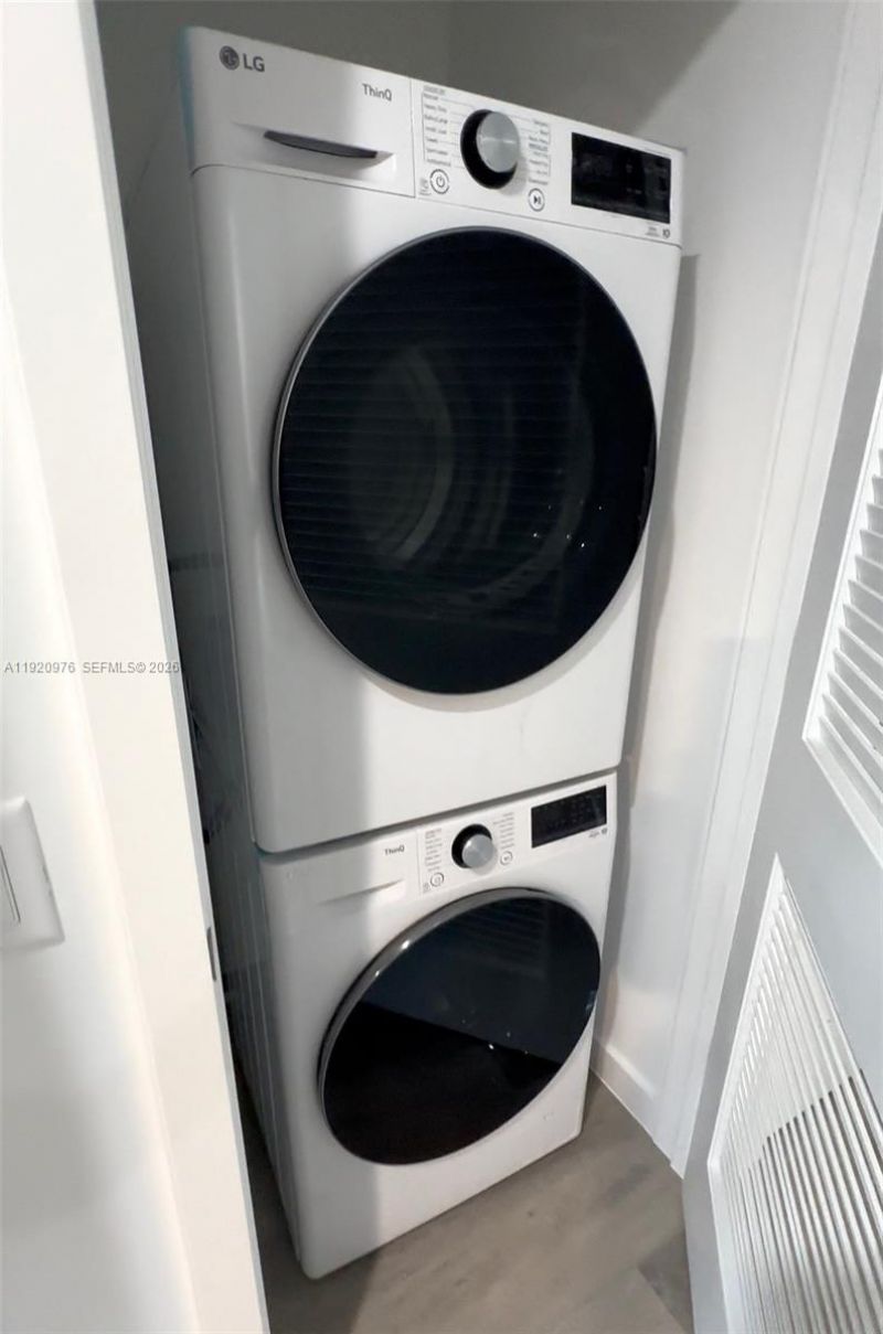 20 NE 19th Ave, Unit 302, Pompano Beach, FL 33060 Photo