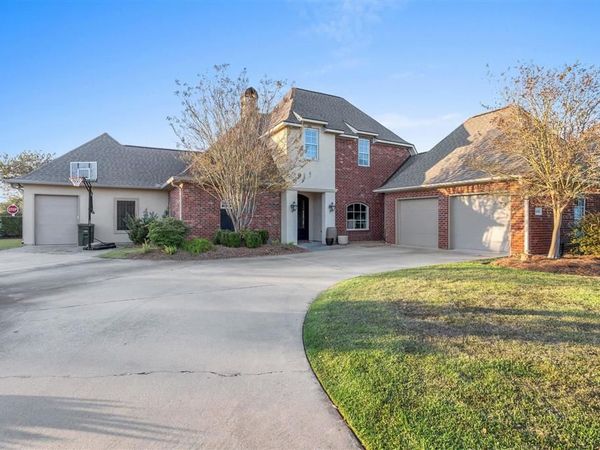 4180 Primrose Drive, Lake Charles, LA 70605