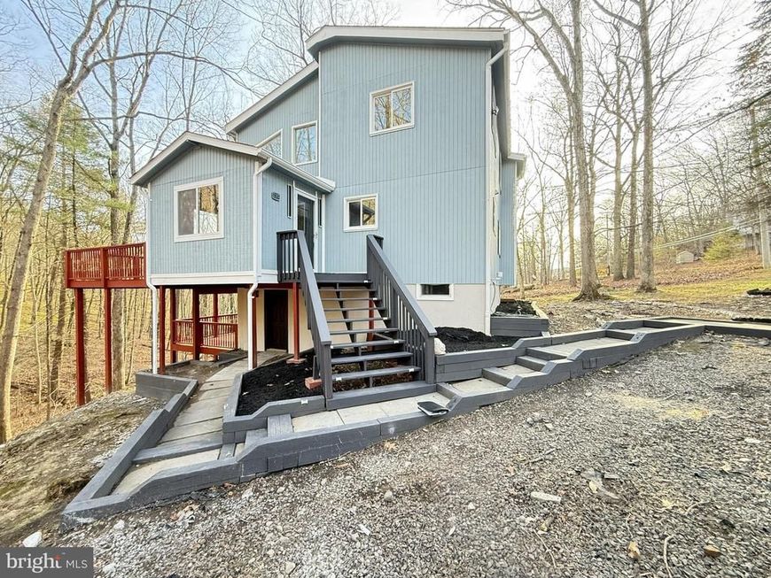 235 Stafford Drive, Bushkill, PA 18324 Main Photo