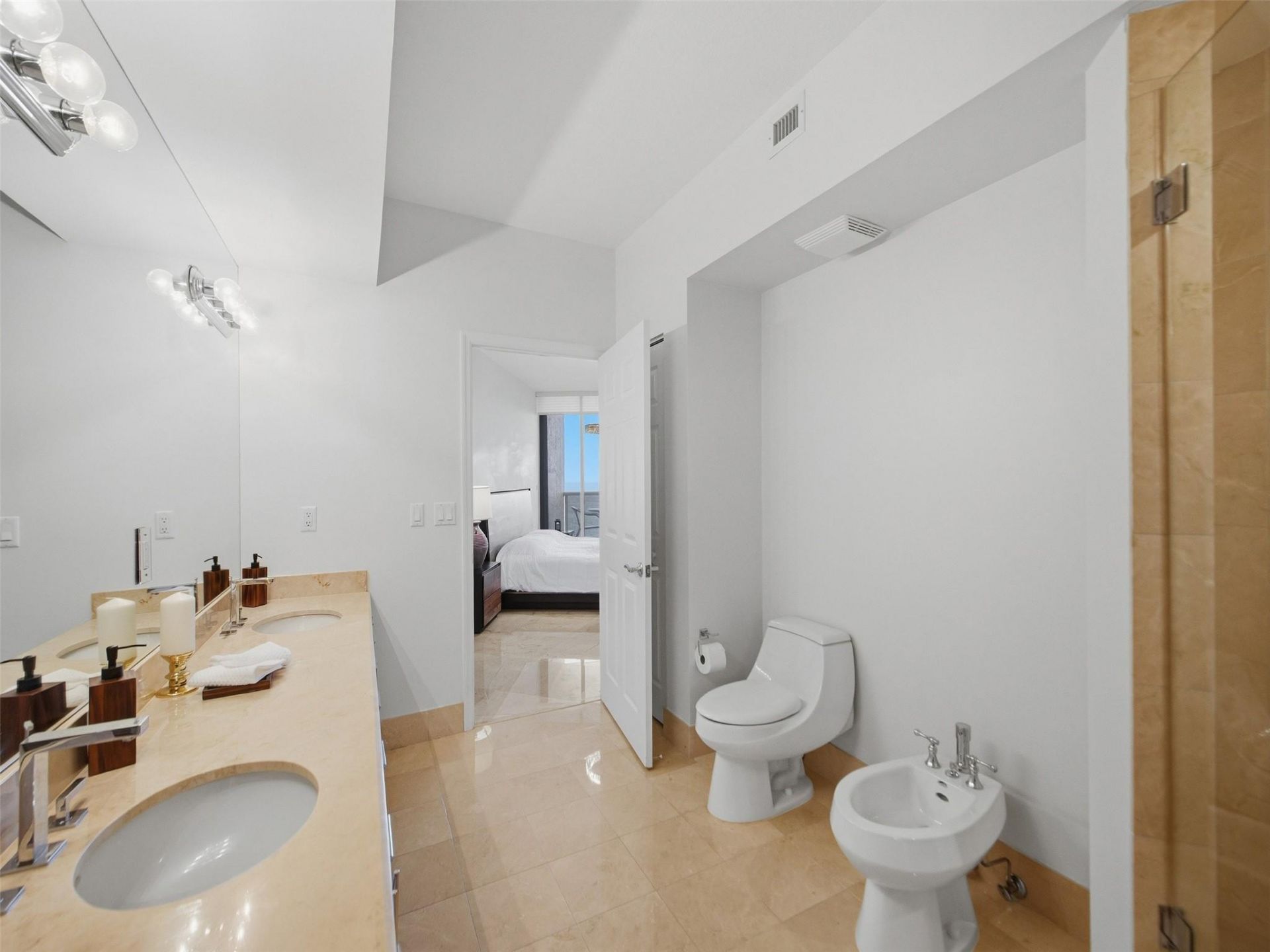 3200 N Ocean Boulevard, Unit 2505, Fort Lauderdale, FL 33308 Photo