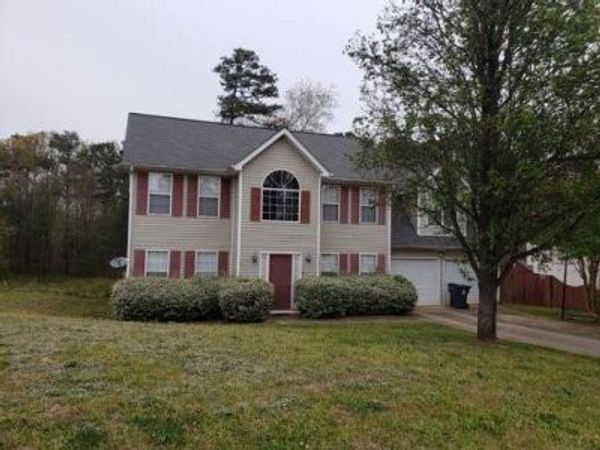 6535 Manor Creek Drive, Douglasville, GA 30135