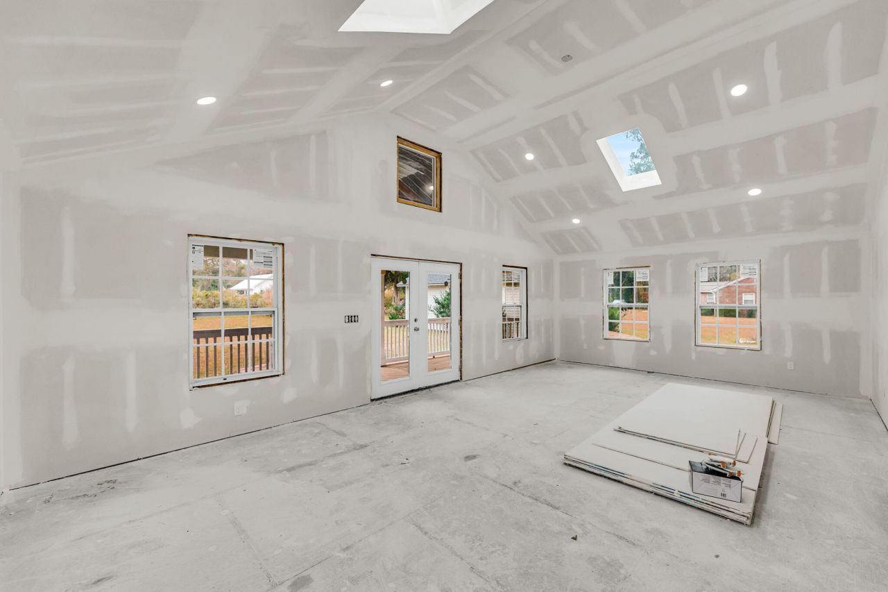 12 Duncan Drive Photo 17