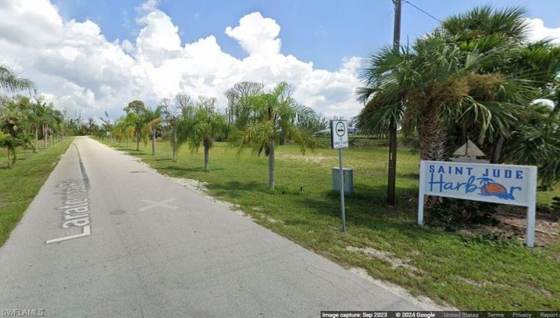 3901 Crestwell Ct, Saint James City, FL 33956 Photo