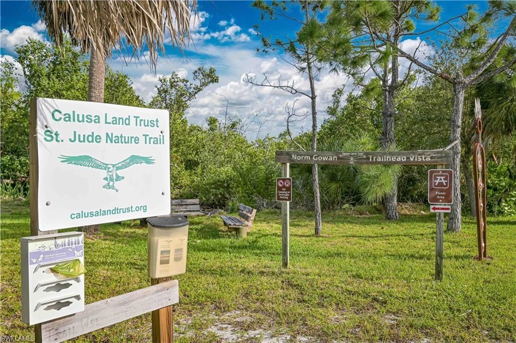 3901 Crestwell Ct, Saint James City, FL 33956 Photo