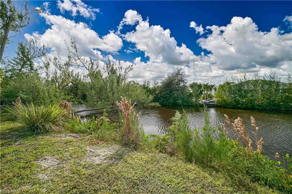 3901 Crestwell Ct, Saint James City, FL 33956 Photo