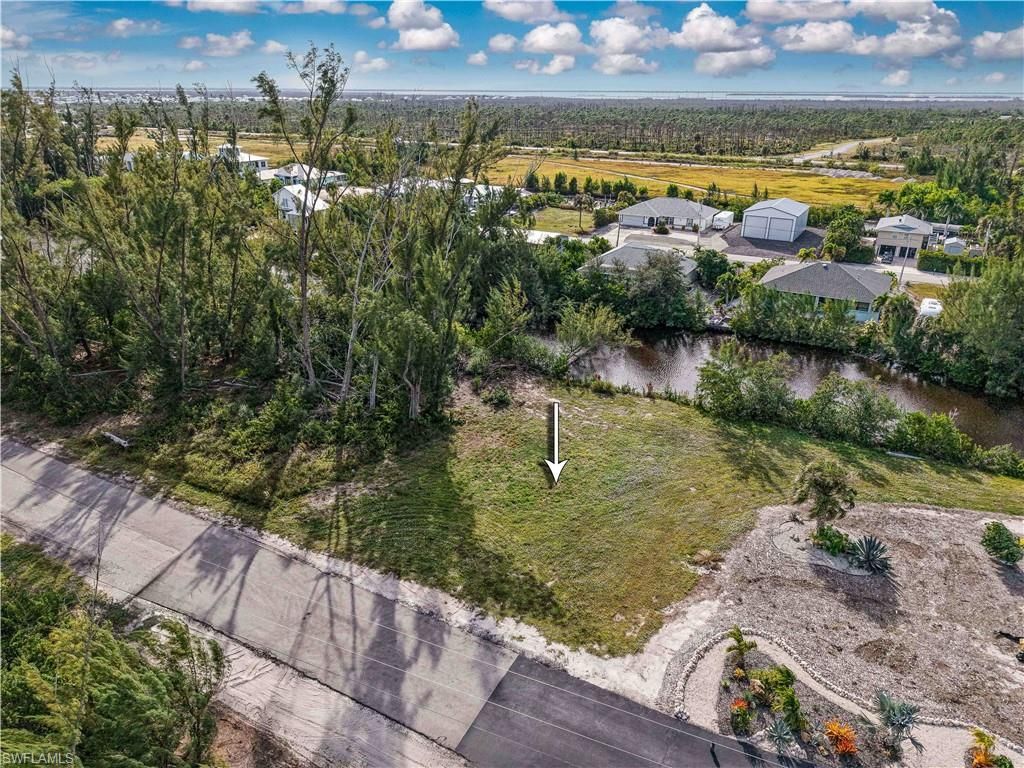 3901 Crestwell Ct, Saint James City, FL 33956 Photo