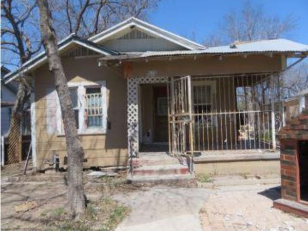 157 Halliday, San Antonio, TX 78210