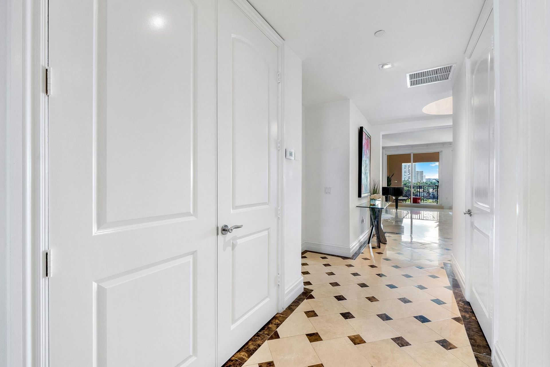 1 N Ocean Blvd, Unit 402, Boca Raton, FL 33432 Photo