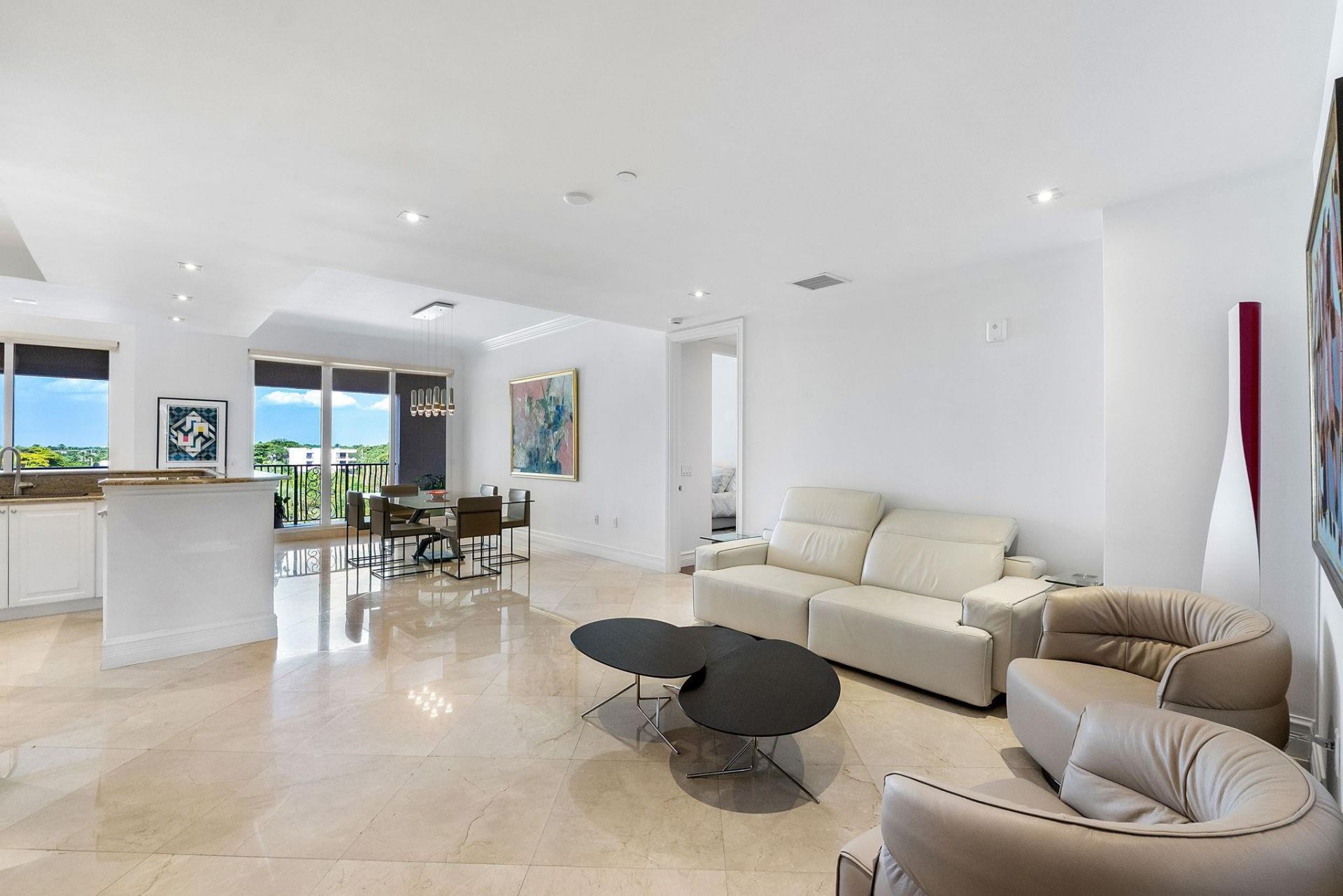 1 N Ocean Boulevard, Unit 402, Boca Raton, FL 33432 Photo