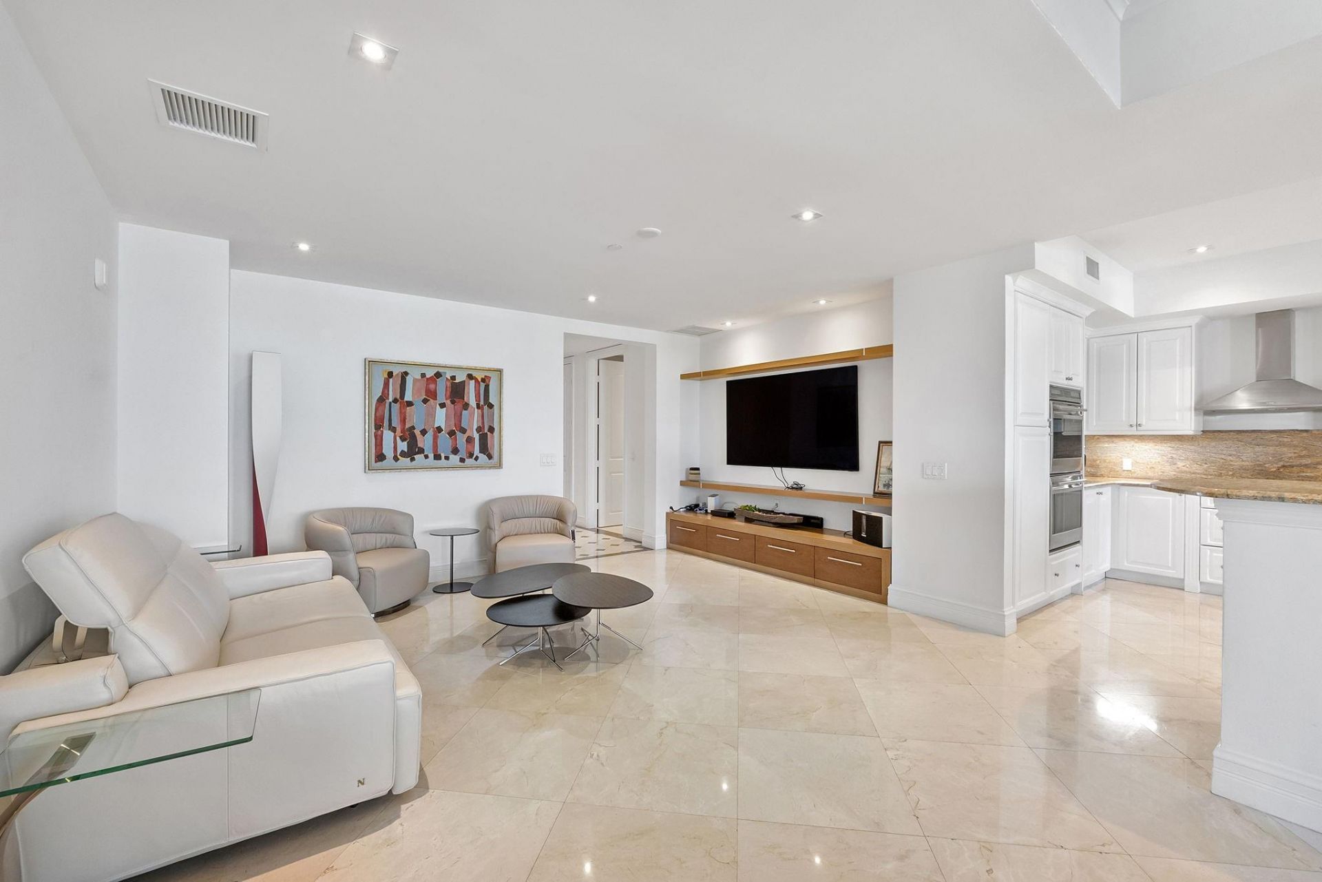 1 N Ocean Blvd, Unit 402, Boca Raton, FL 33432 Photo