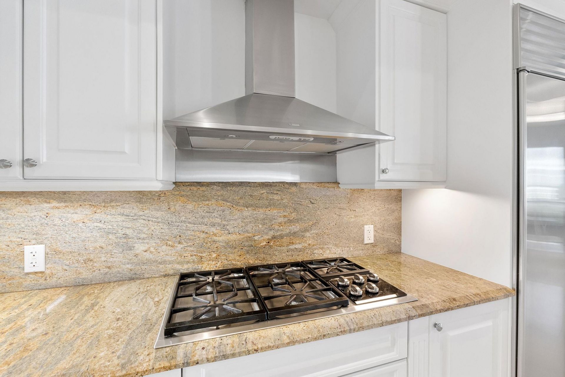 1 N Ocean Blvd, Unit 402, Boca Raton, FL 33432 Photo