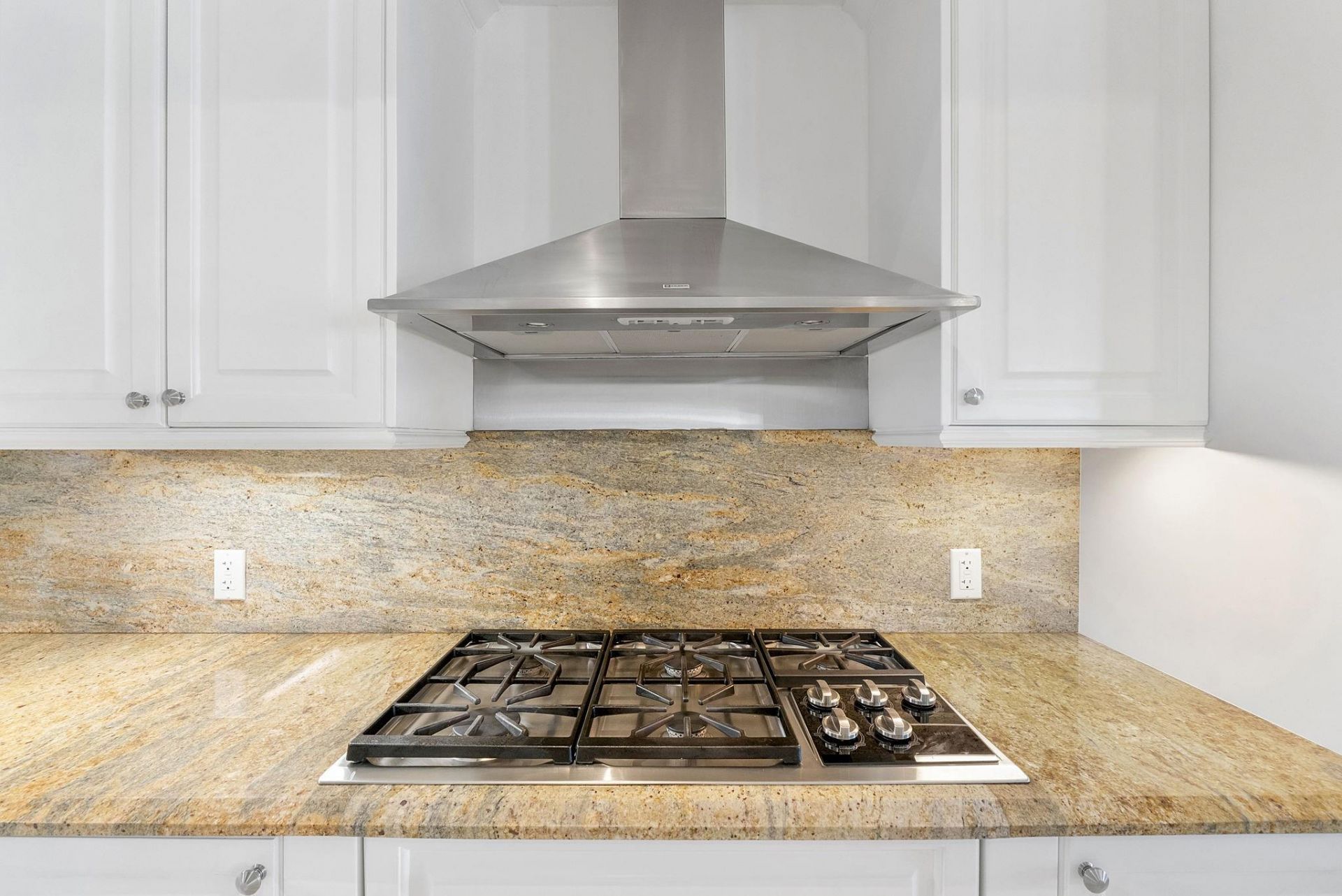 1 N Ocean Blvd, Unit 402, Boca Raton, FL 33432 Photo