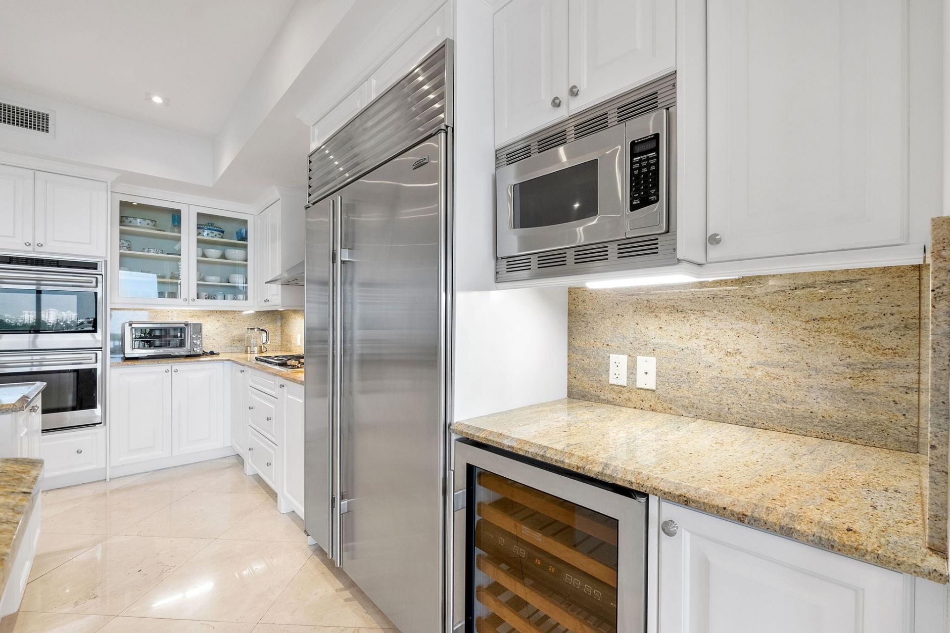 1 N Ocean Blvd, Unit 402, Boca Raton, FL 33432 Photo