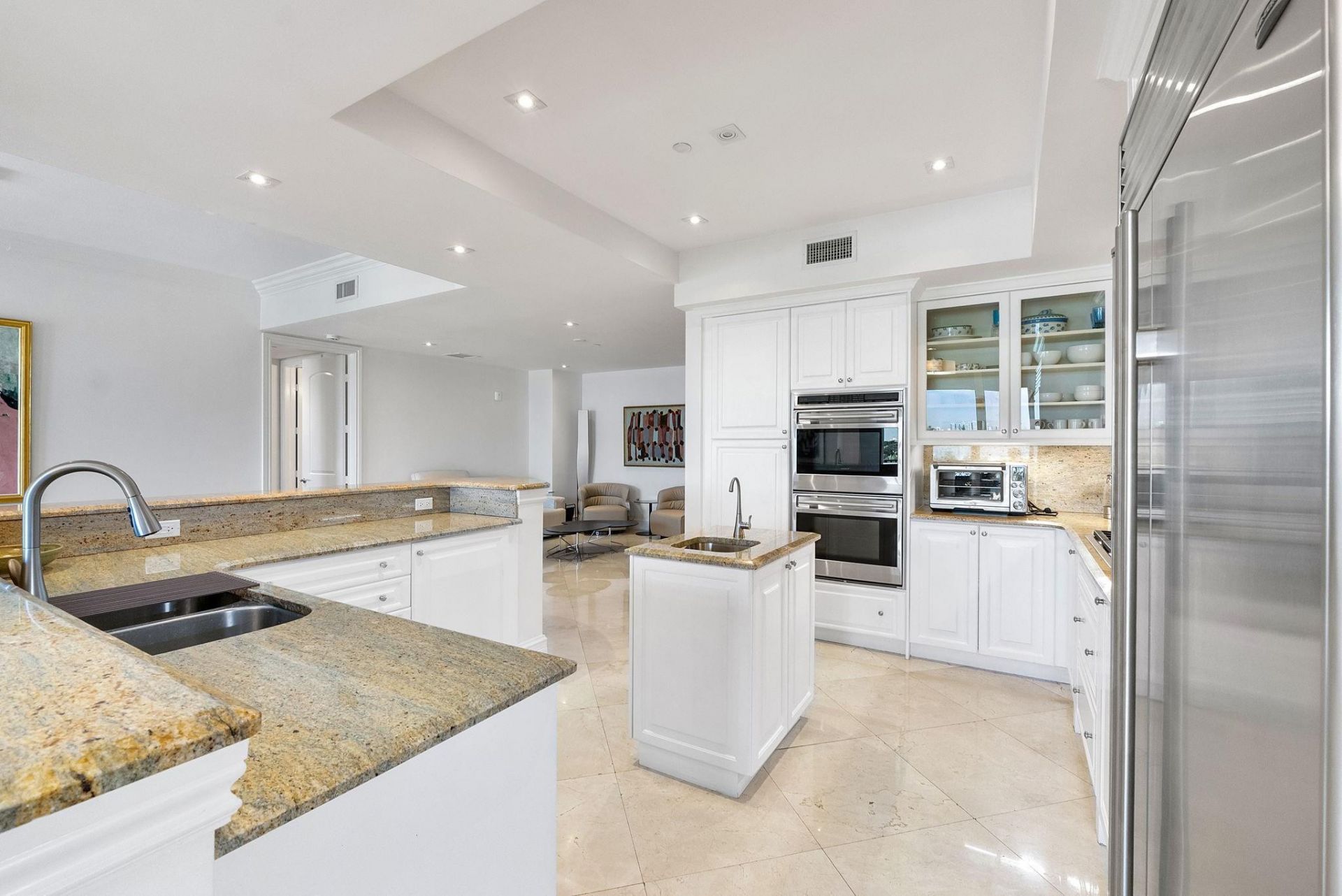 1 N Ocean Boulevard, Unit 402, Boca Raton, FL 33432 Photo