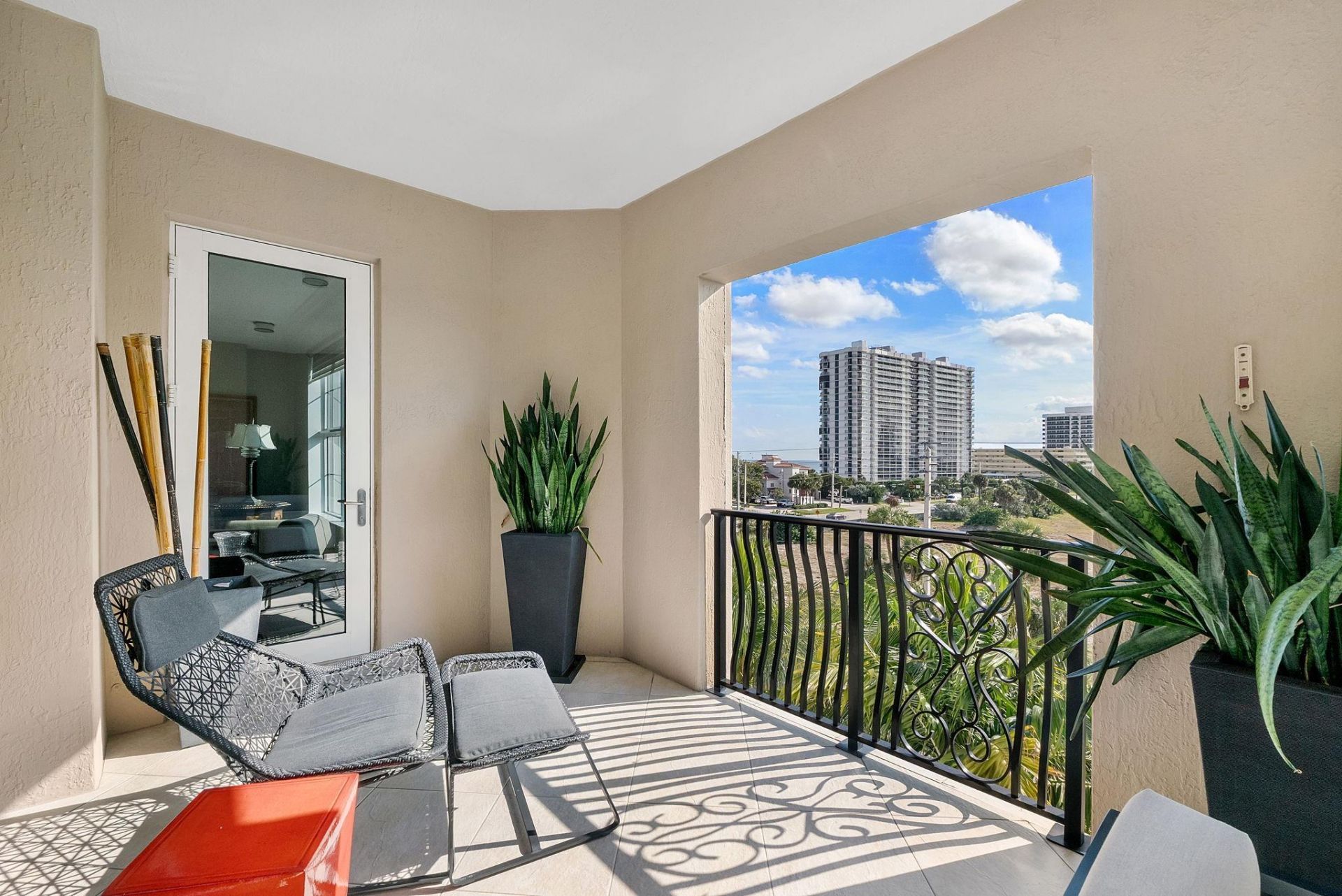 1 N Ocean Blvd, Unit 402, Boca Raton, FL 33432 Photo