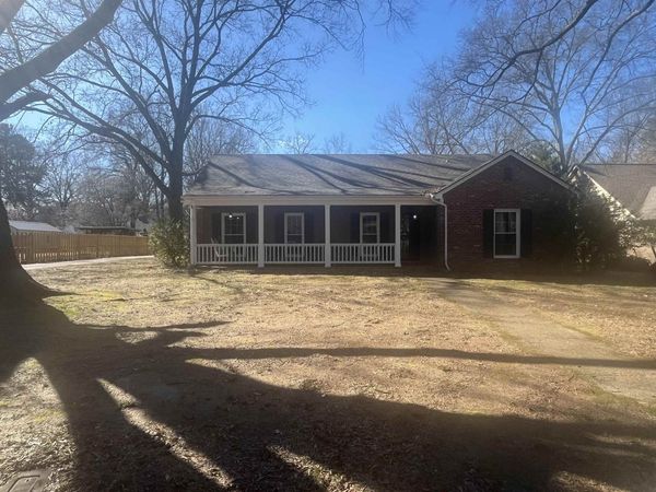 1723 BROOKSIDE DR, Germantown, TN 38138