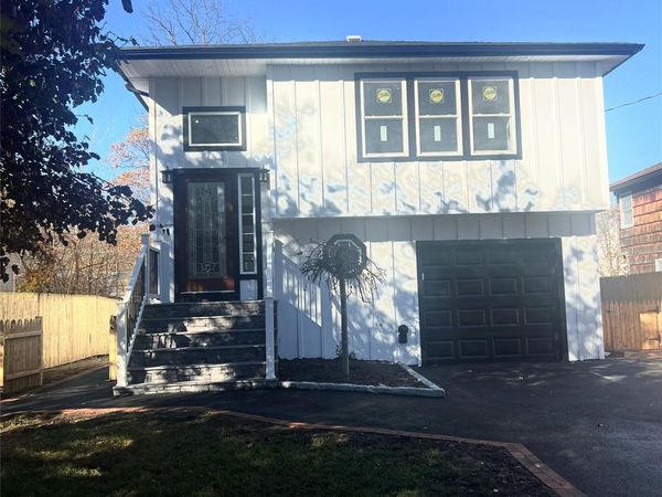 79 Railroad Street, Greenlawn, NY 11740