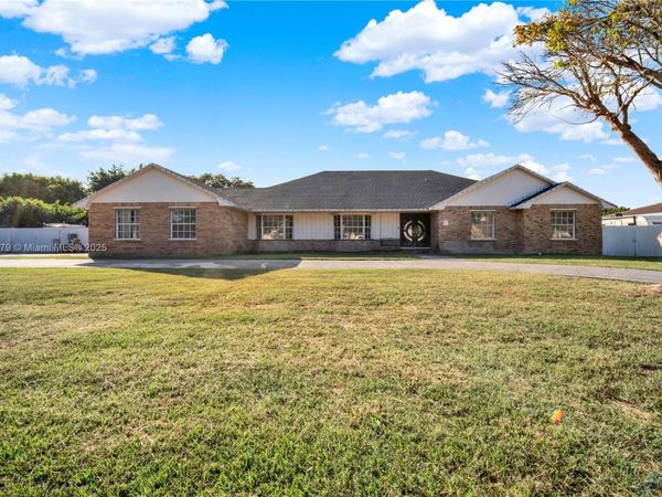 29472 SW 193rd Ct, Homestead, FL 33030