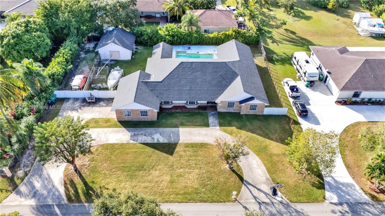 29472 SW 193rd Ct, Homestead, FL 33030 Photo