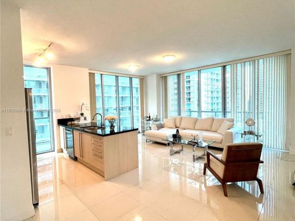 79 SW 12th St, Unit 2407-S, Miami, FL 33130