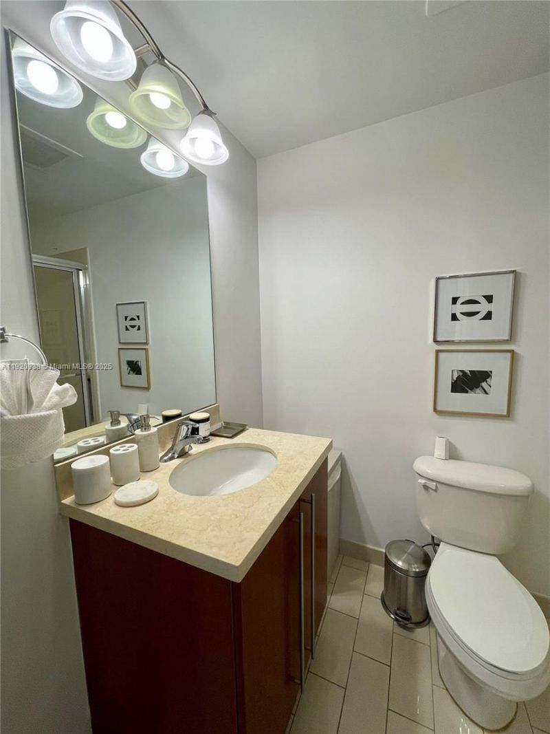 79 SW 12th St, Unit 2407-S, Miami, FL 33130 Photo