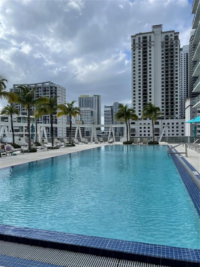 79 SW 12th St, Unit 2407-S, Miami, FL 33130 Photo