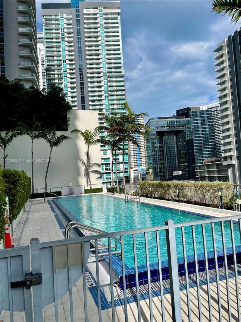 79 SW 12th St, Unit 2407-S, Miami, FL 33130 Photo